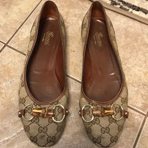 Gucci flats worn a few times size 10